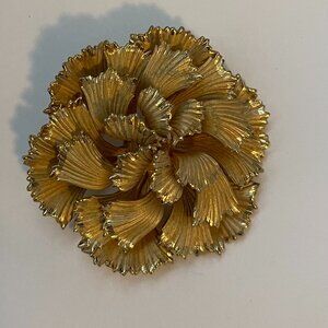 Vintage Danecraft 1/20 12 G.F. Chrysanthemum Flower Brooch Pin